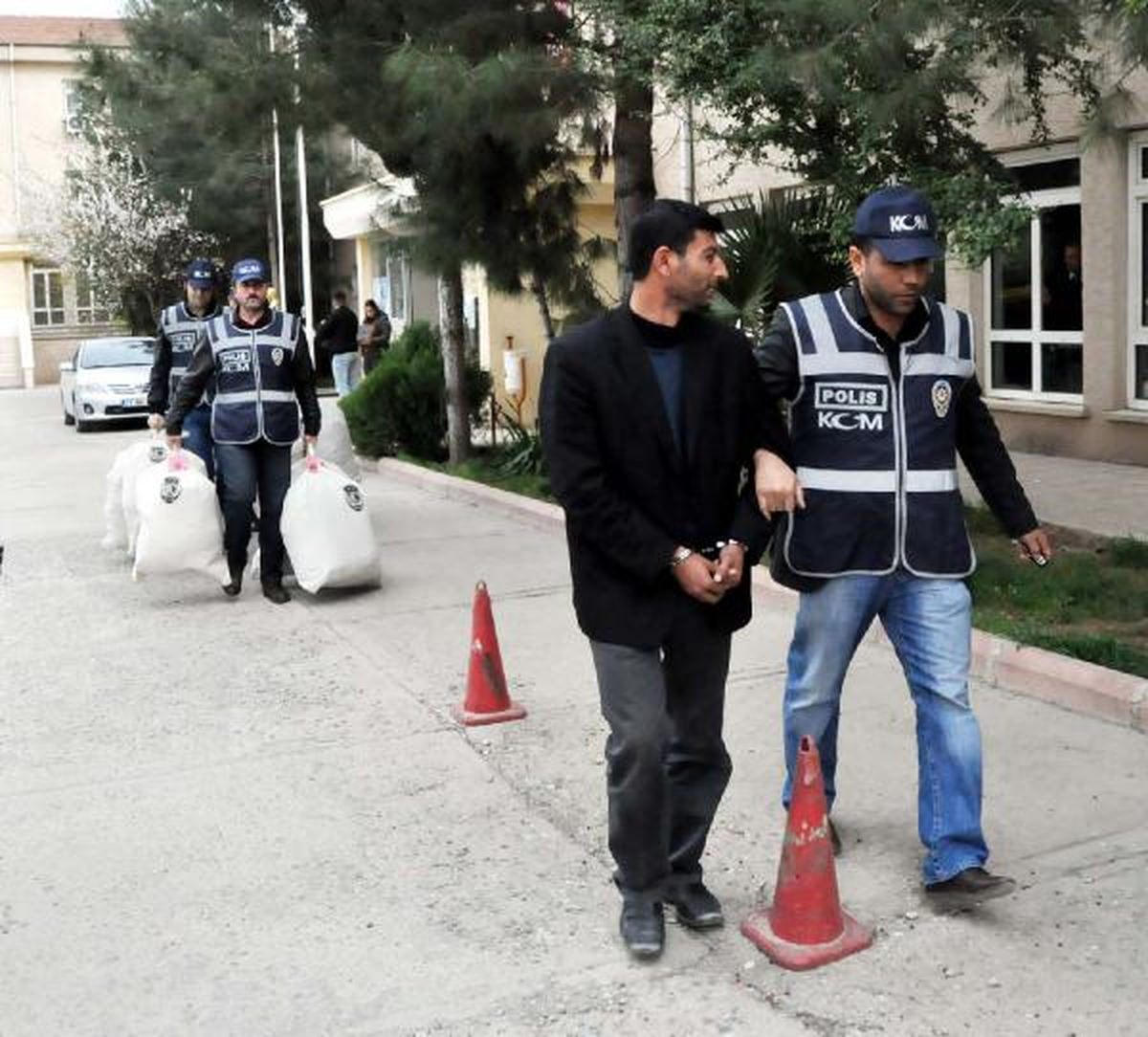Nizip\'te 206 Kilo Esrar Ele Geçirildi