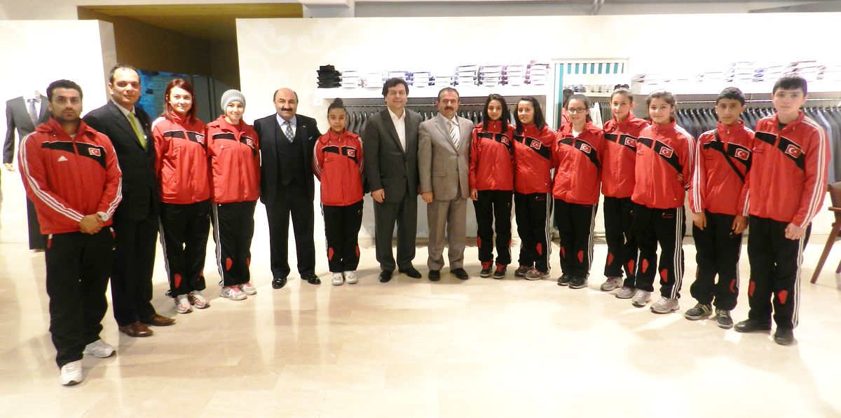 Sarar\'ın Kızları Teakwondo Turnuvasında Birinci Oldu