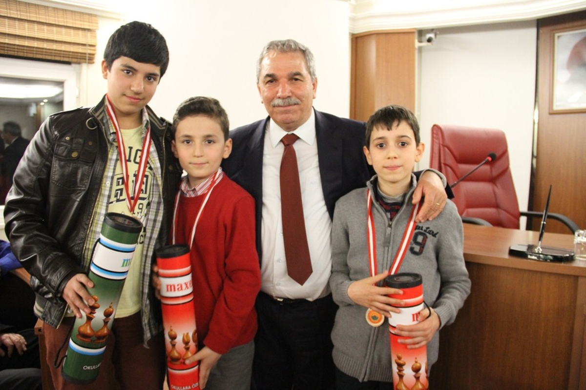 Satranç Turnuvası Ödülleri Sahiplerini Buldu
