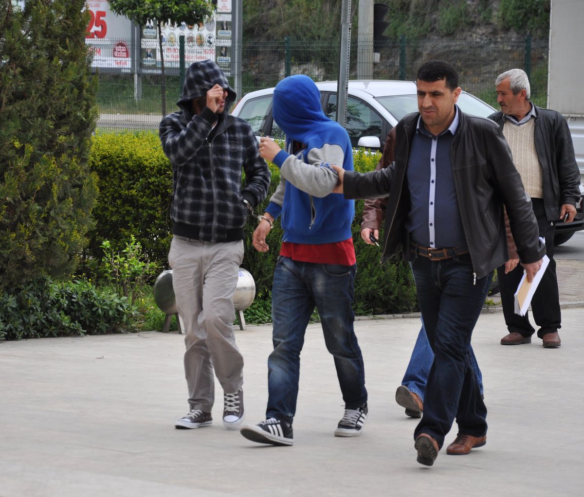 Televizyon Hırsızları Yakalandı
