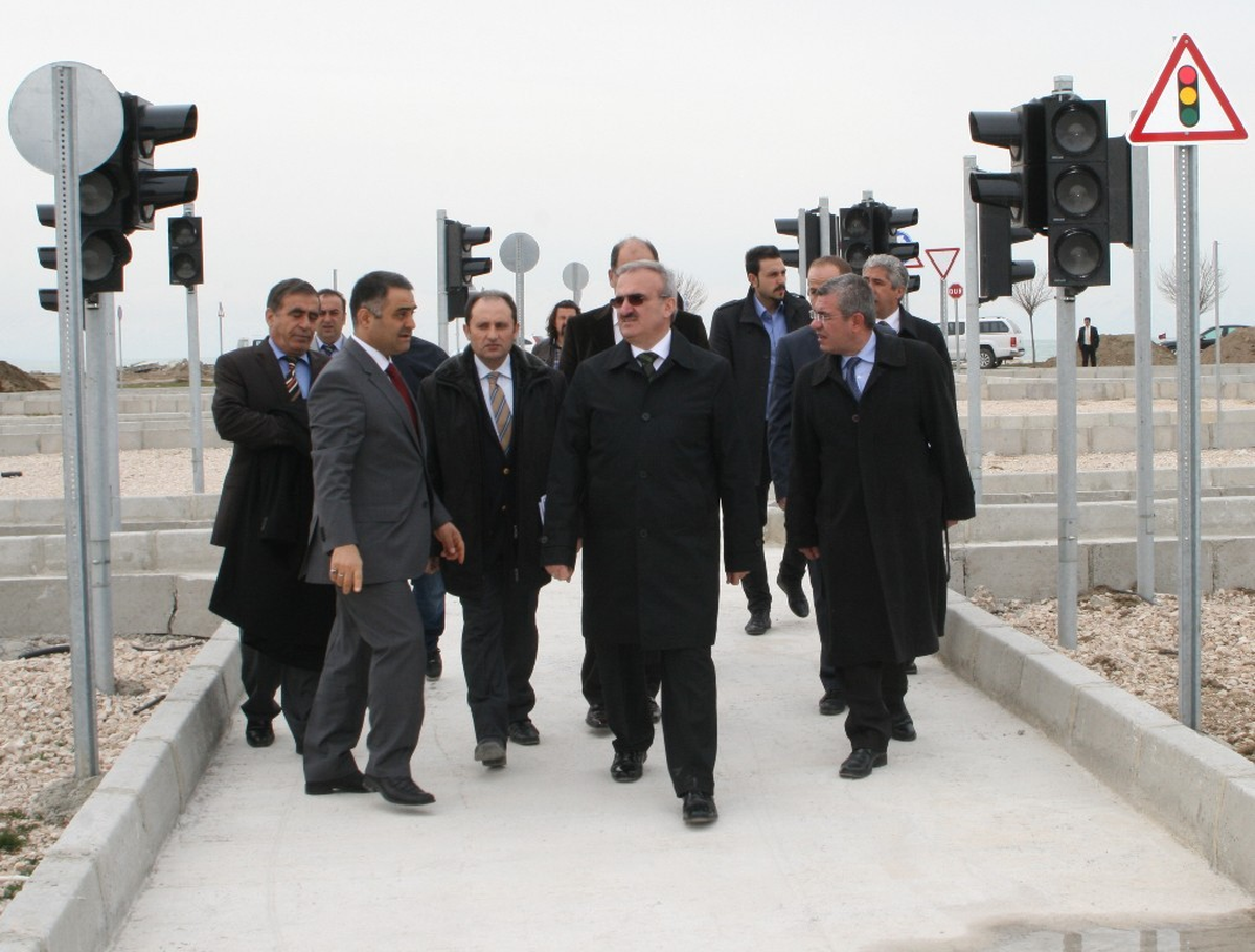 Vali Karaloğlu Trafik Uygulama Parkı\'nda İncelemelerde Bulundu