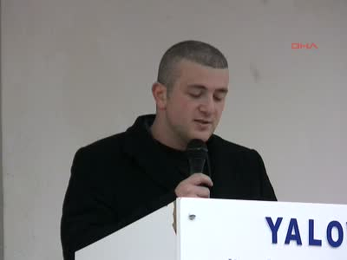 Yalova Buse ve Sıla Çınar Fidanlarıyla Yaşayacaklar Buse ve Sıla Çınar Fidanlarıyla Yaşayacaklar...