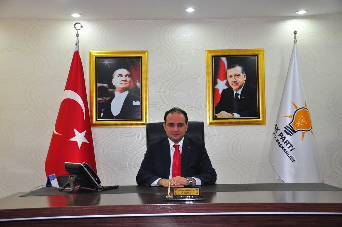 AK Parti Manisa İl Başkanı Baybatur: "Teşkilat İçi Eğitimler, AK Parti\'nin Vizyonunu Ortaya Koyuyor"