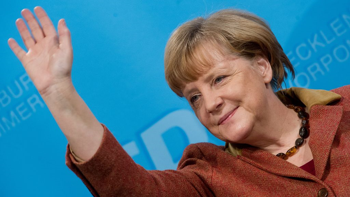 Almanya\'da En Fazla Bağışı Başbakan Merkel\'in Partisi Topladı