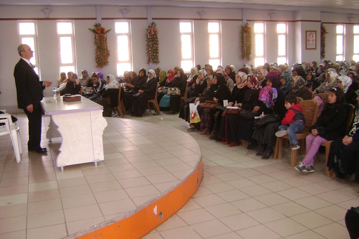 Anne Sağlığı ve Çocuk Gelişimi Konferansı