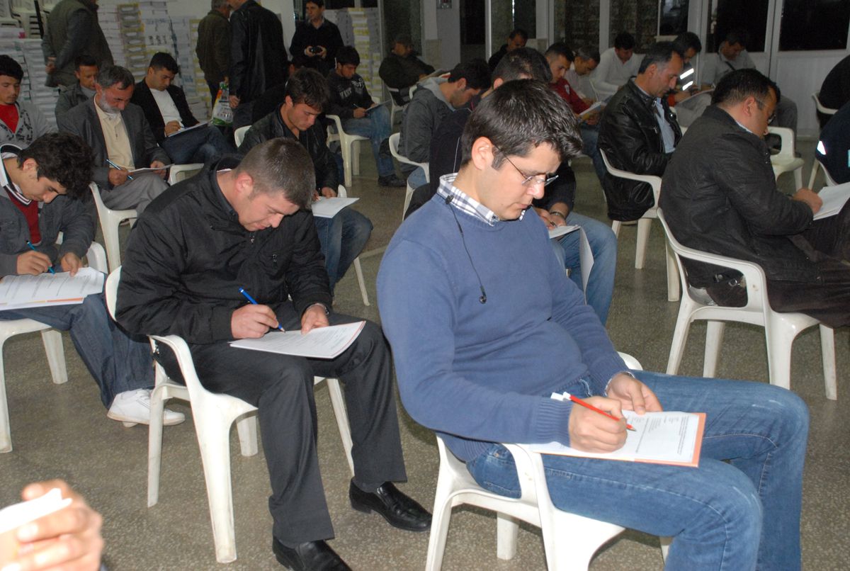 Avcı Belgesi Almak İçin Terlediler