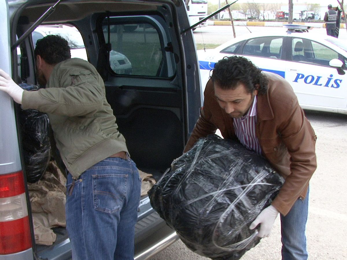 Bagajdan 105 Kilo Esrar Çıktı