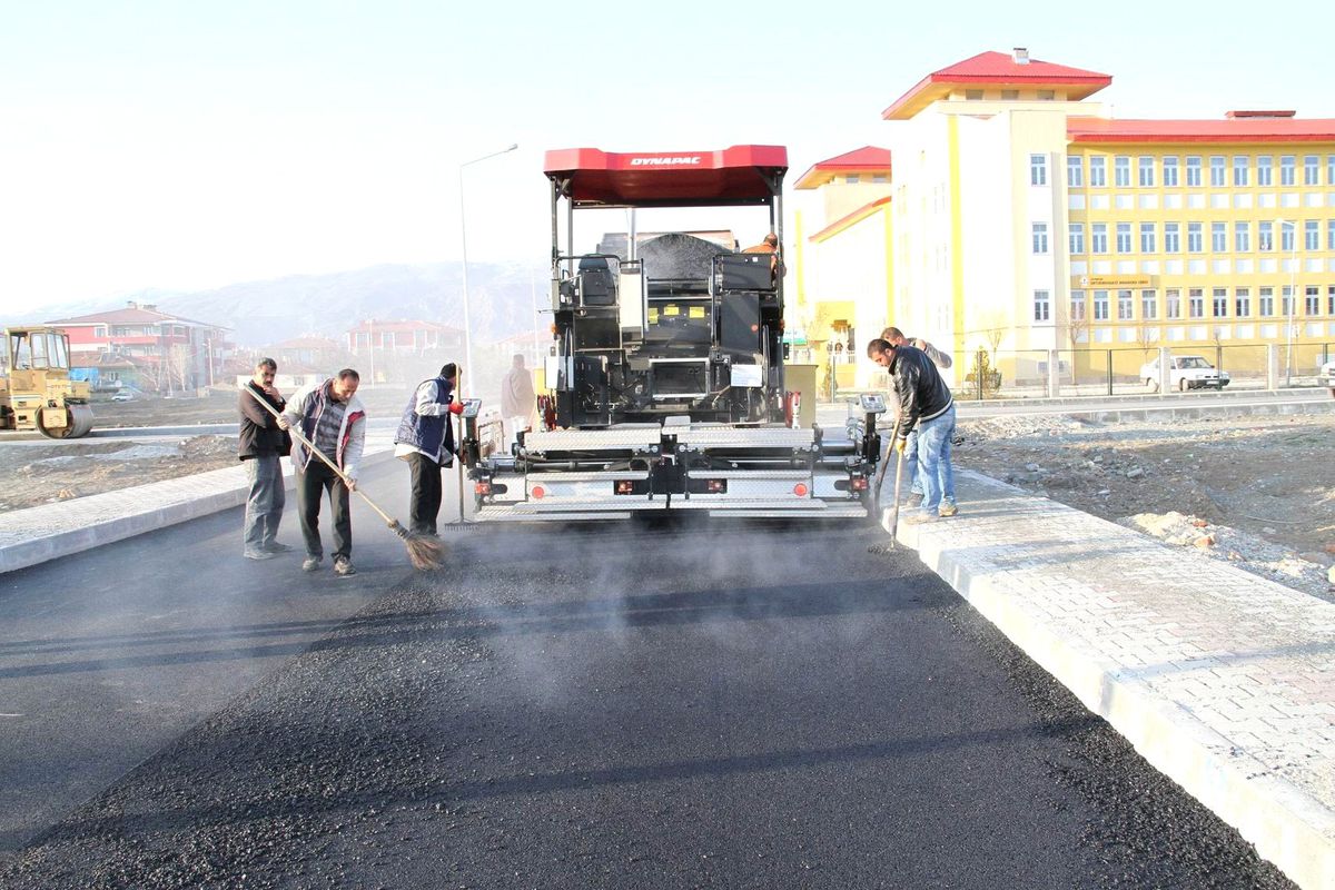 Başkan Çakır Asfalt Çalışmalarını İnceledi