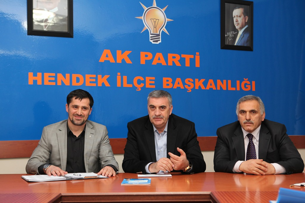 Başkan Toçoğlu Hendek\'te Ziyaret ve İncelemelerde Bulundu