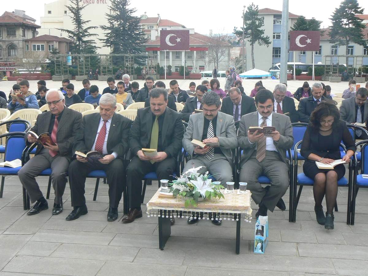Bozüyük\'te \'Kitap Okuma\' Etkinliği