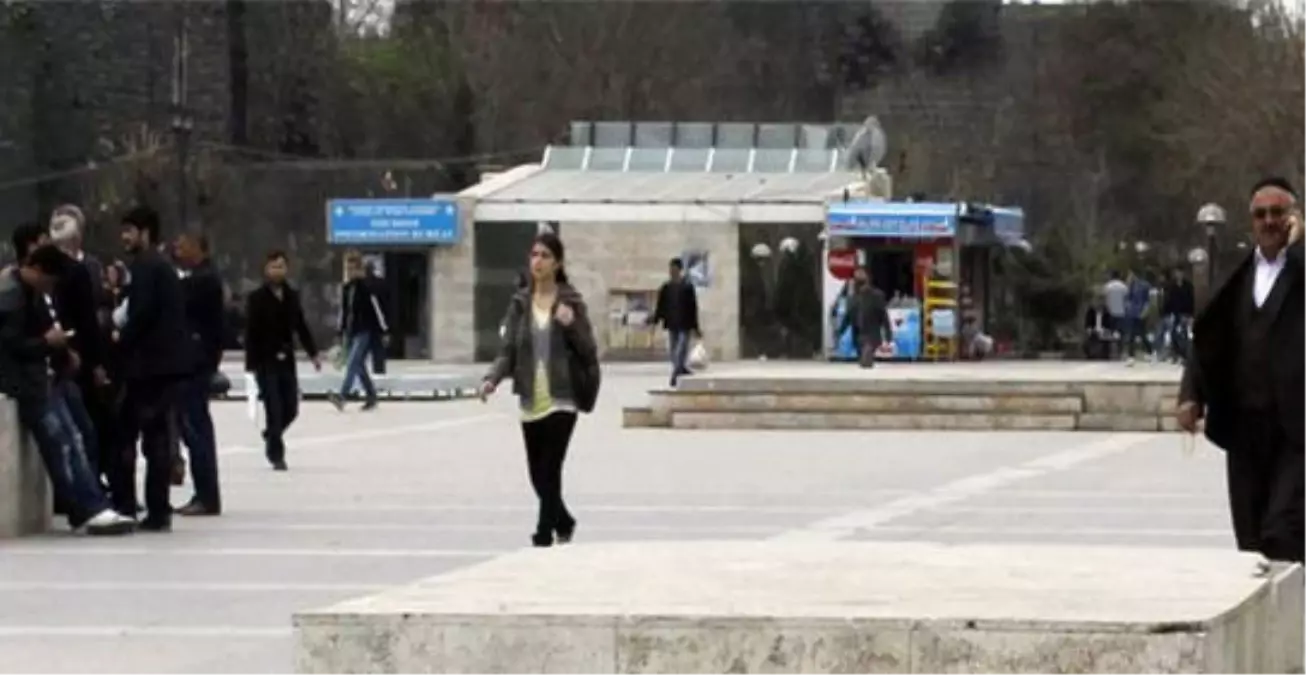 Bu Mahallenin Nüfusu 40 İlden Fazla