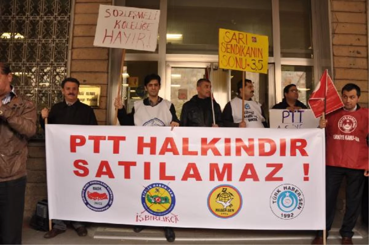 Bursa\'da PTT Çalışanlarından Yasa Tasarısına Karşı Eylem