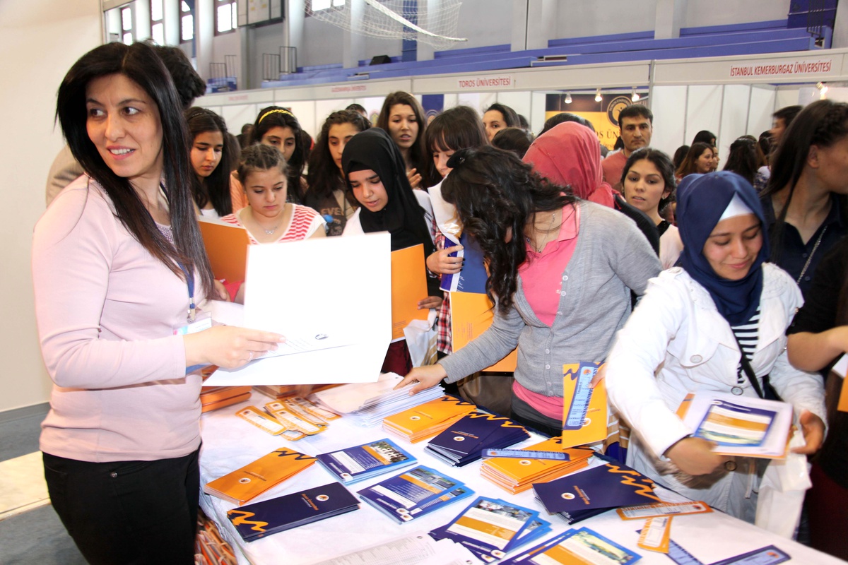 'Çukurova Yükseköğrenim Tanıtım Günleri' Başladı
