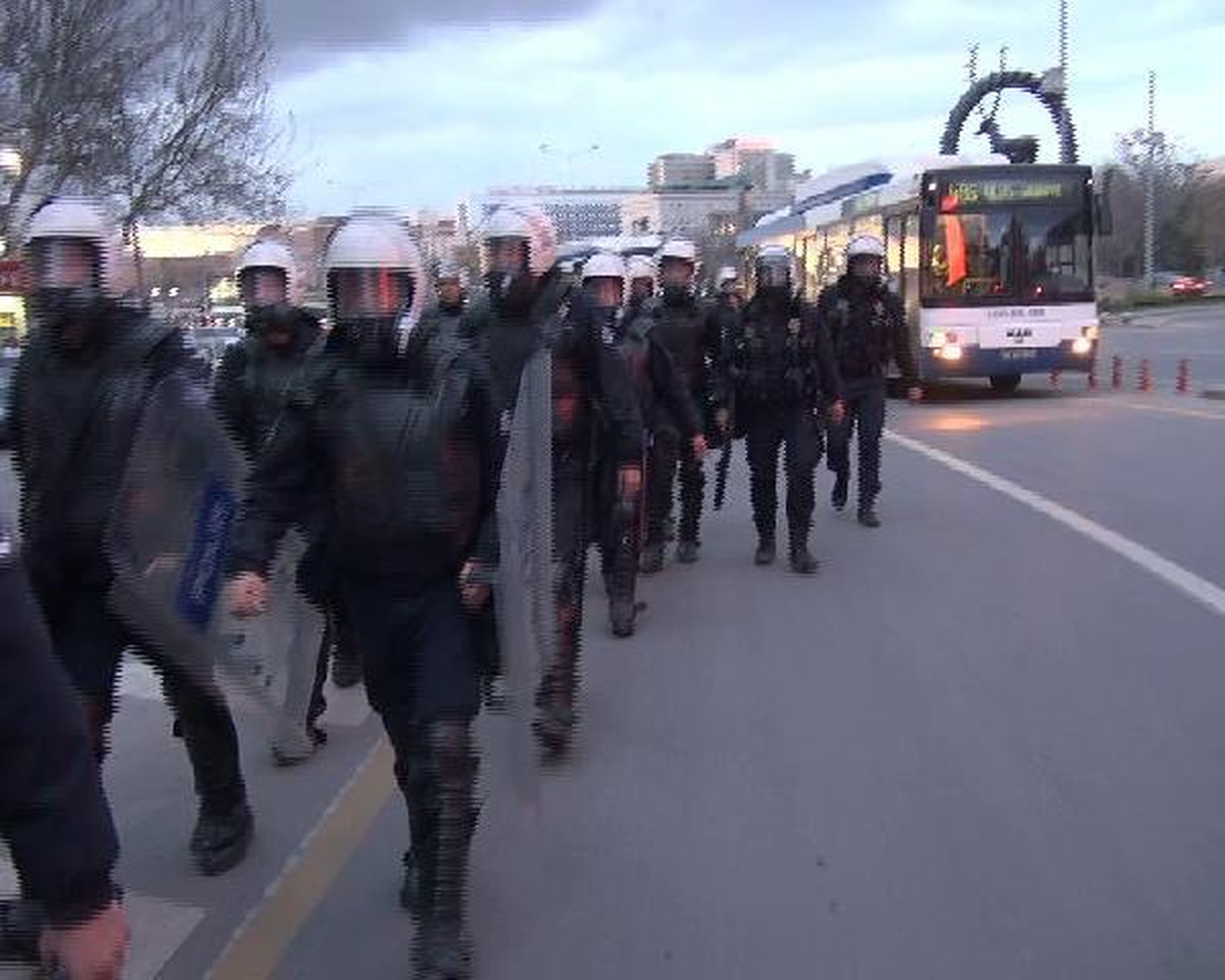 Dtfc\'deki Gerginlik Sokağa Taştı