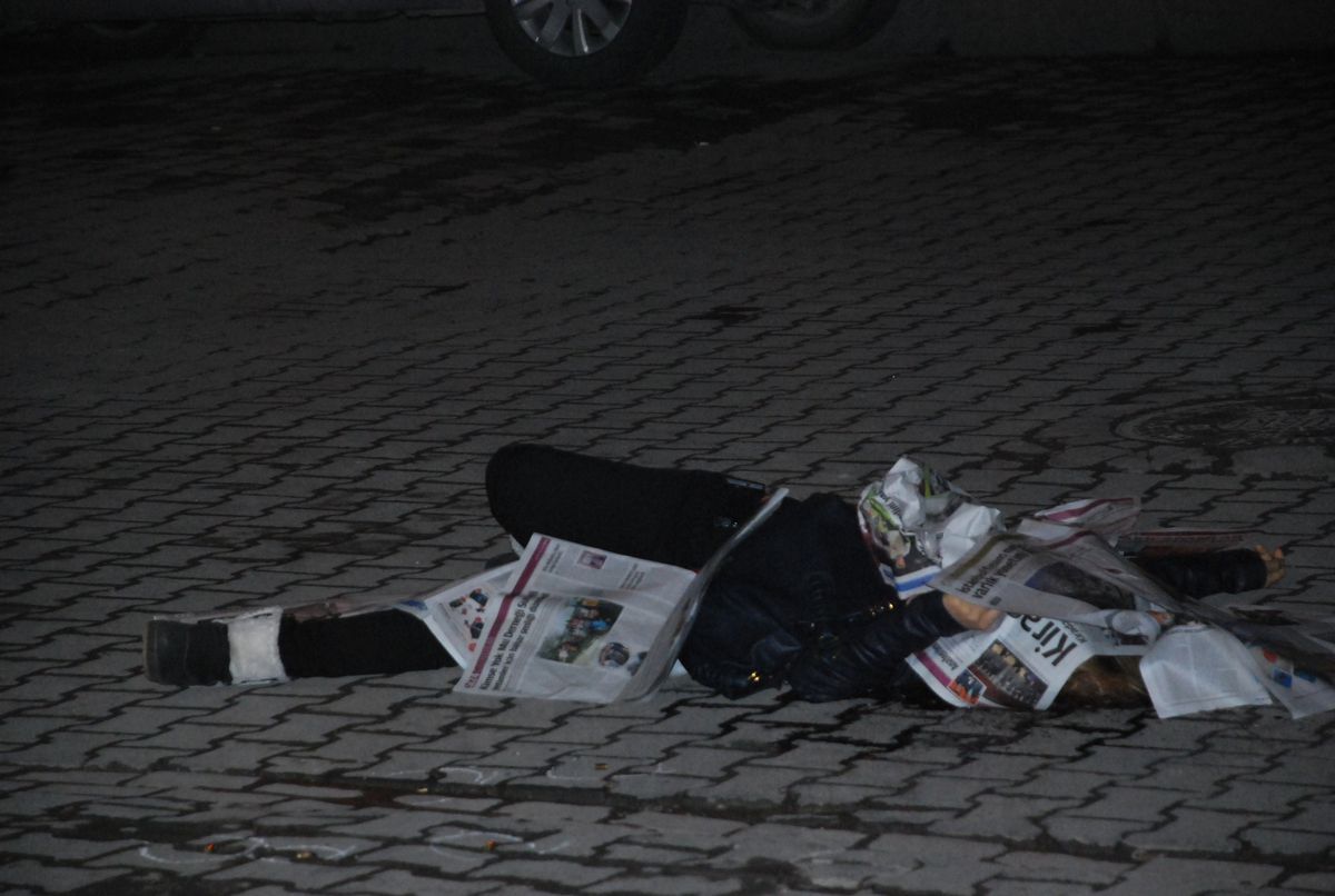 Düğün İstedi Diye Kocası Tarafından Kurşun Yağmuruna Tutuldu
