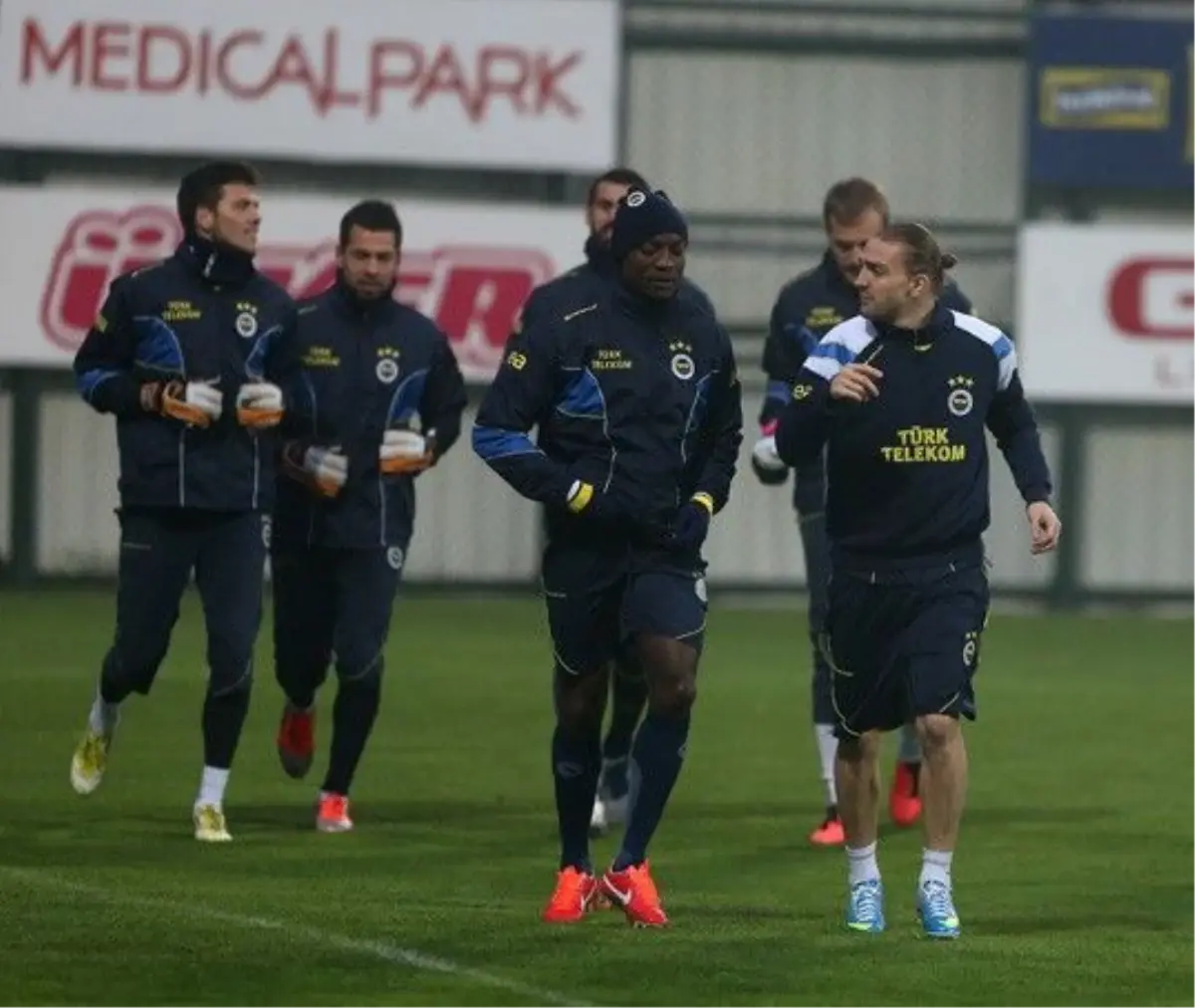 Fenerbahçe, Akhisar Belediyespor Maçının Hazırlıklarını Sürdürdü