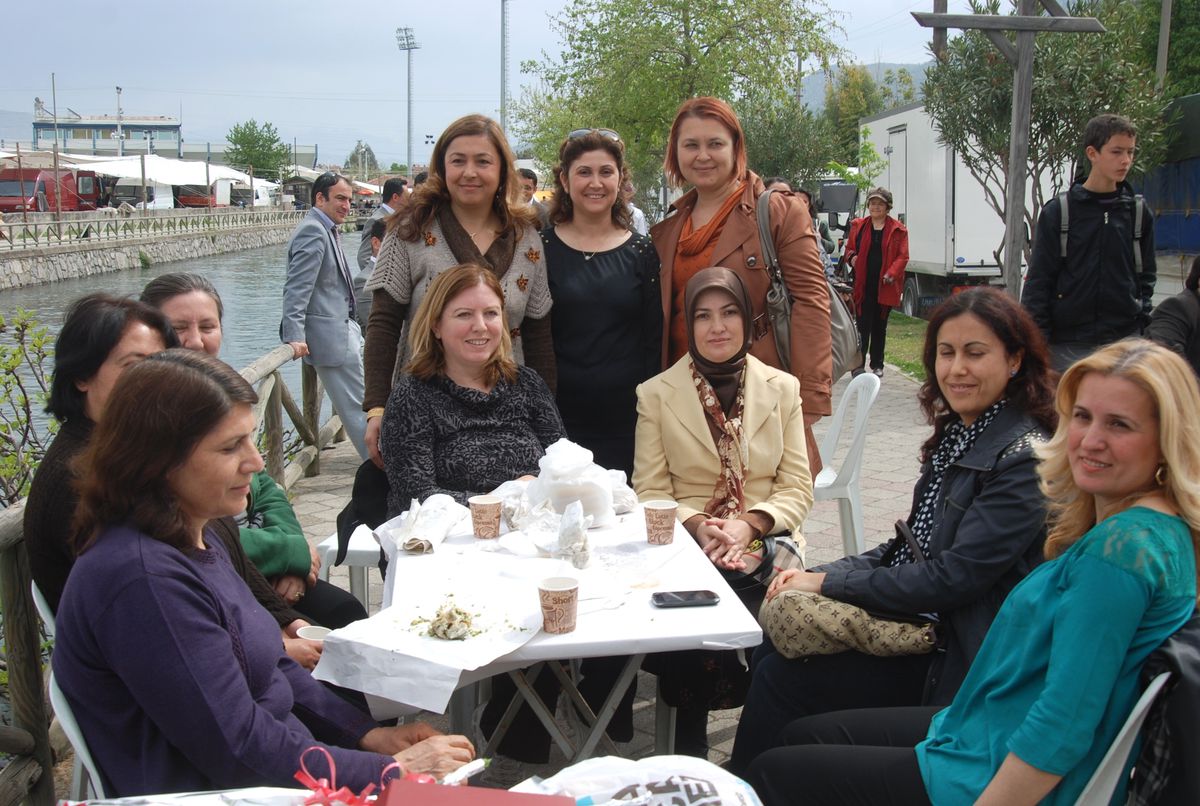 Fethiye'de Kütüphane İçin Kermes Düzenlendi