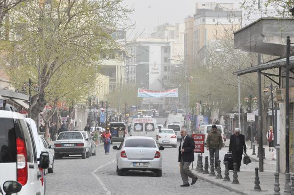 Gaziantep, Şanlıurfa ve Adıyaman\'ı Toz Bulutu Kapladı
