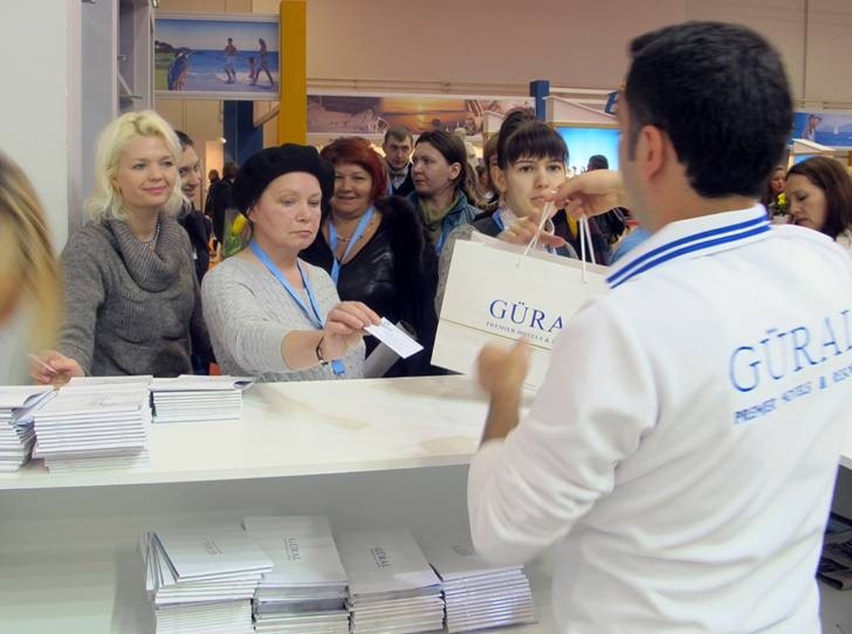 Güral Premier Stantına İlgi