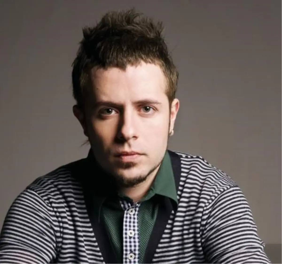 Herkes Kadar Depresif ve Dertli Biriyim!