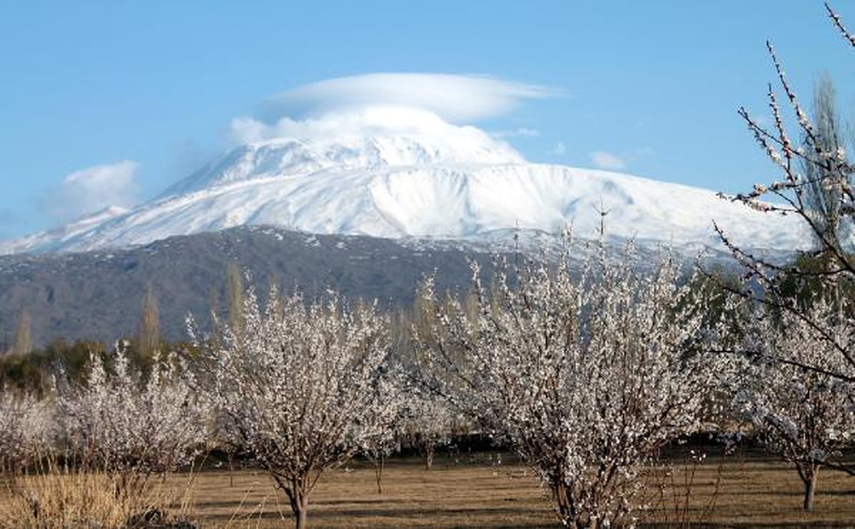 Iğdır\'da İki Mevsim Birarada