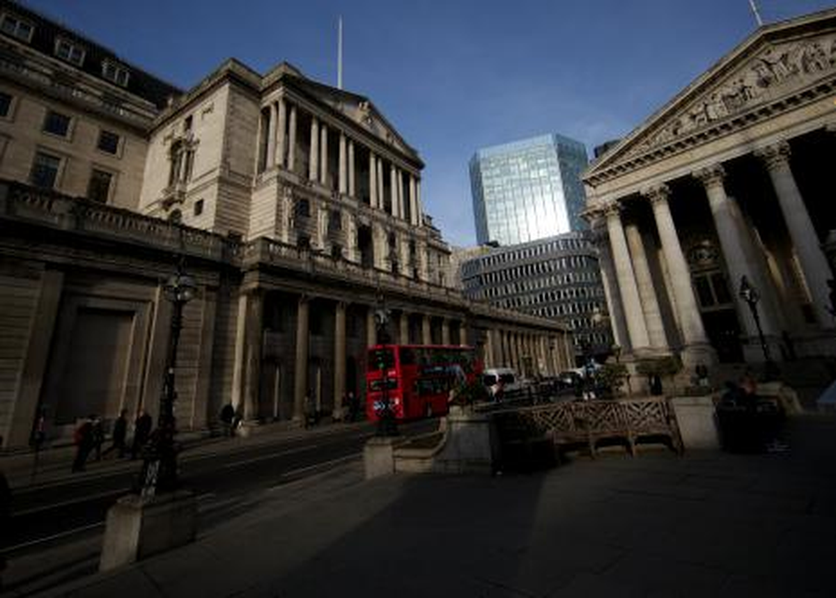 İngiliz Bankalarında Açık 25 Milyar Gbp