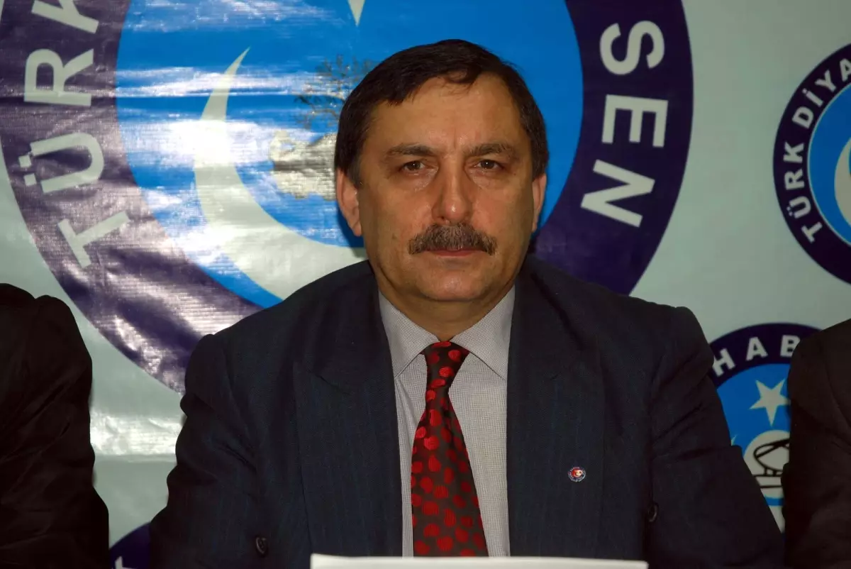 Kadın Çalışanlar Şiddete Maruz Kalıyor