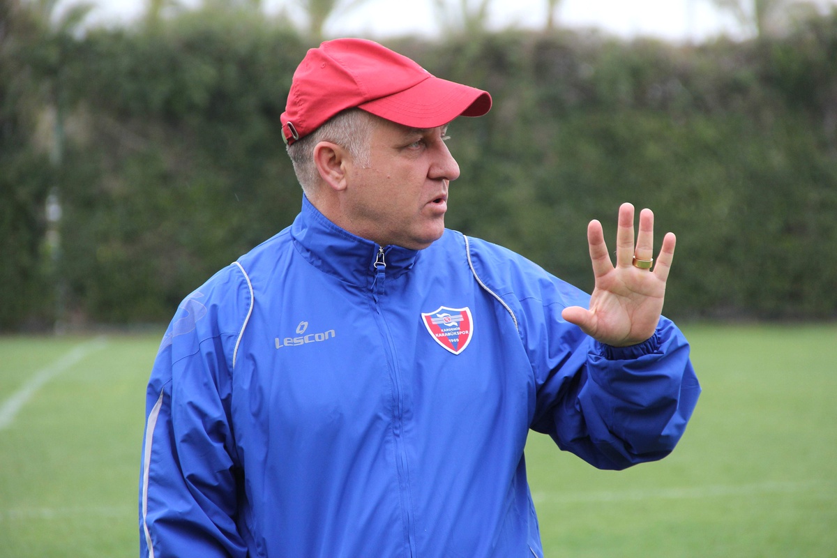 Kardemir D.ç Karabükspor Çıkış Arıyor