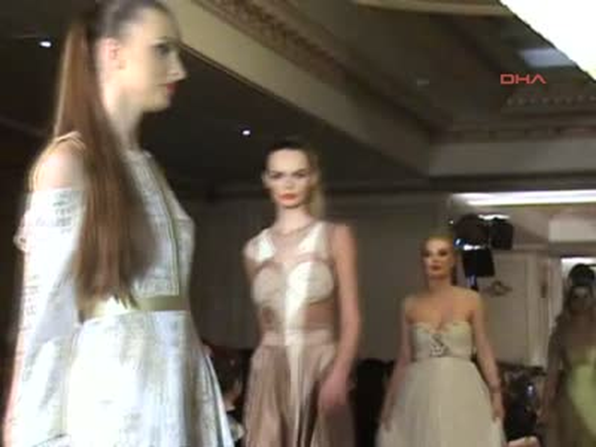 Kosovalı Genç Modacıdan \'2013 Gece Kıyafetleri\' Defilesi