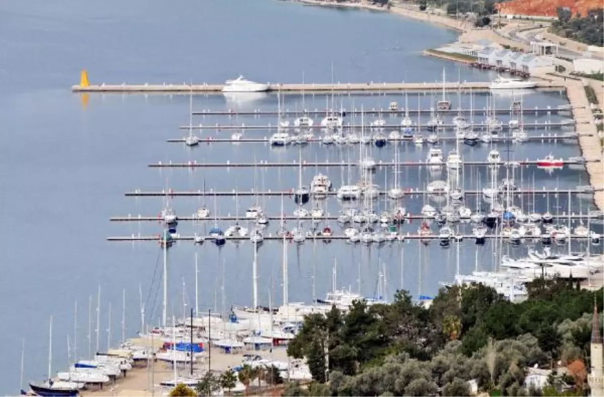 Kaş Marina Yatçıların Yeni Gözdesi