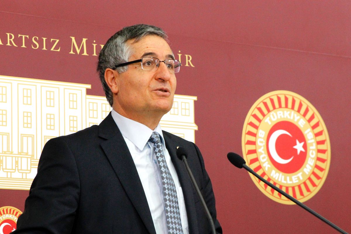 MHP Ankara Milletvekili Yeniçeri\'nin Basın Toplantısı