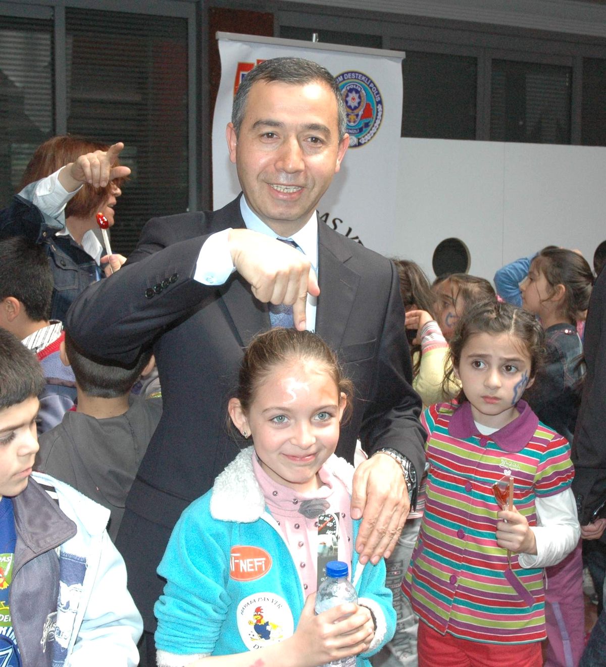 Minik Öğrenciler Tiyatroyla Buluştu