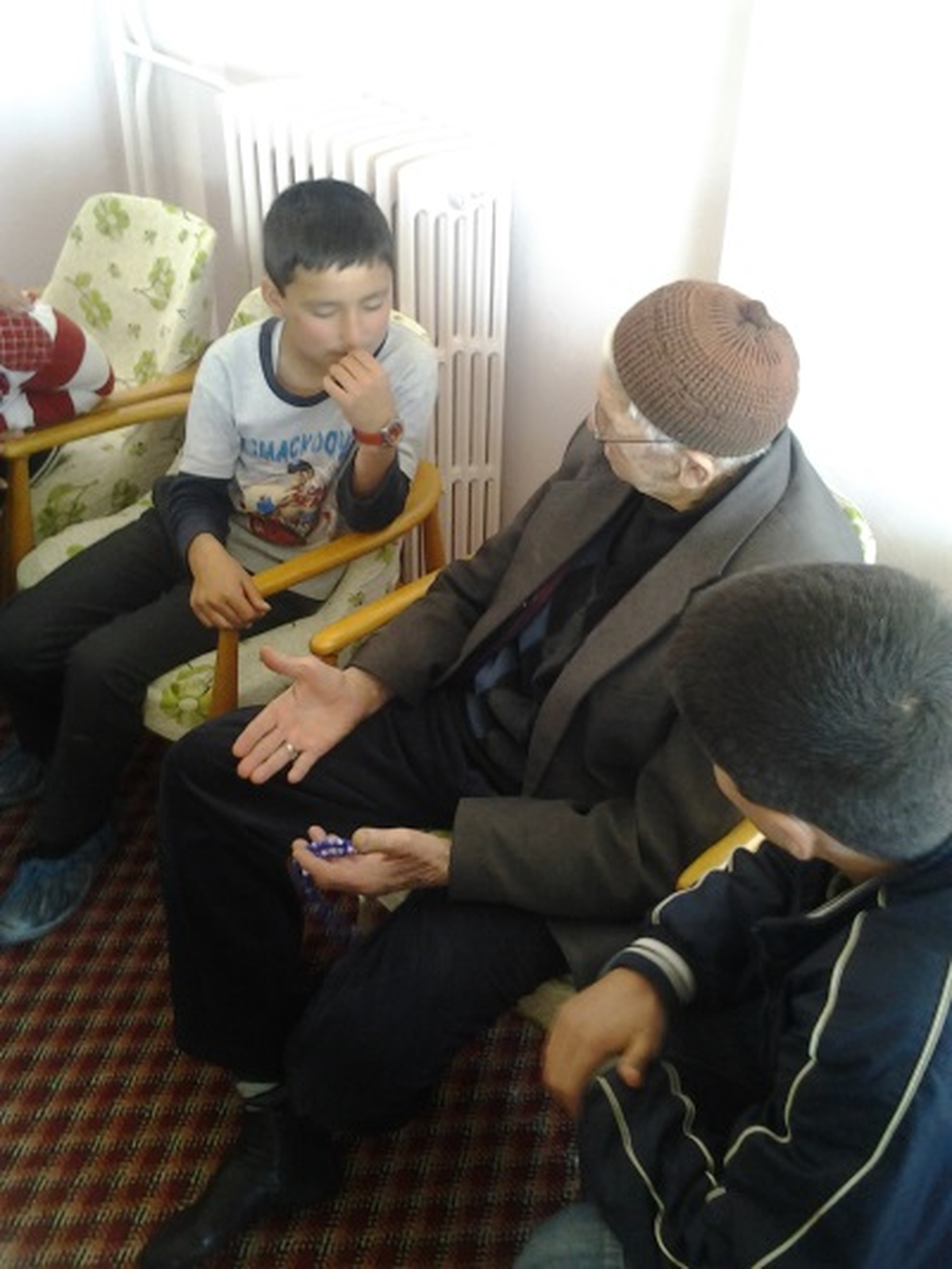 Öğrencilerden Huzurevi Ziyareti