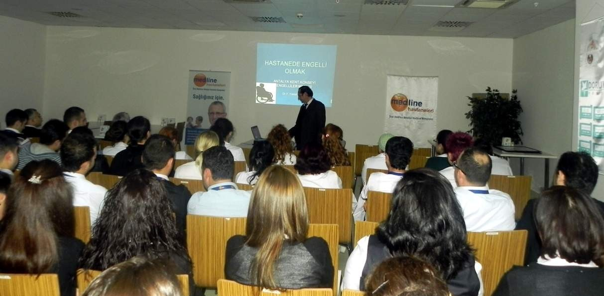 Özel Medline Antalya Hastanesi Personeline Eğitim