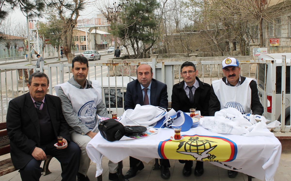 PTT\'de İş Bırakma Eylemi