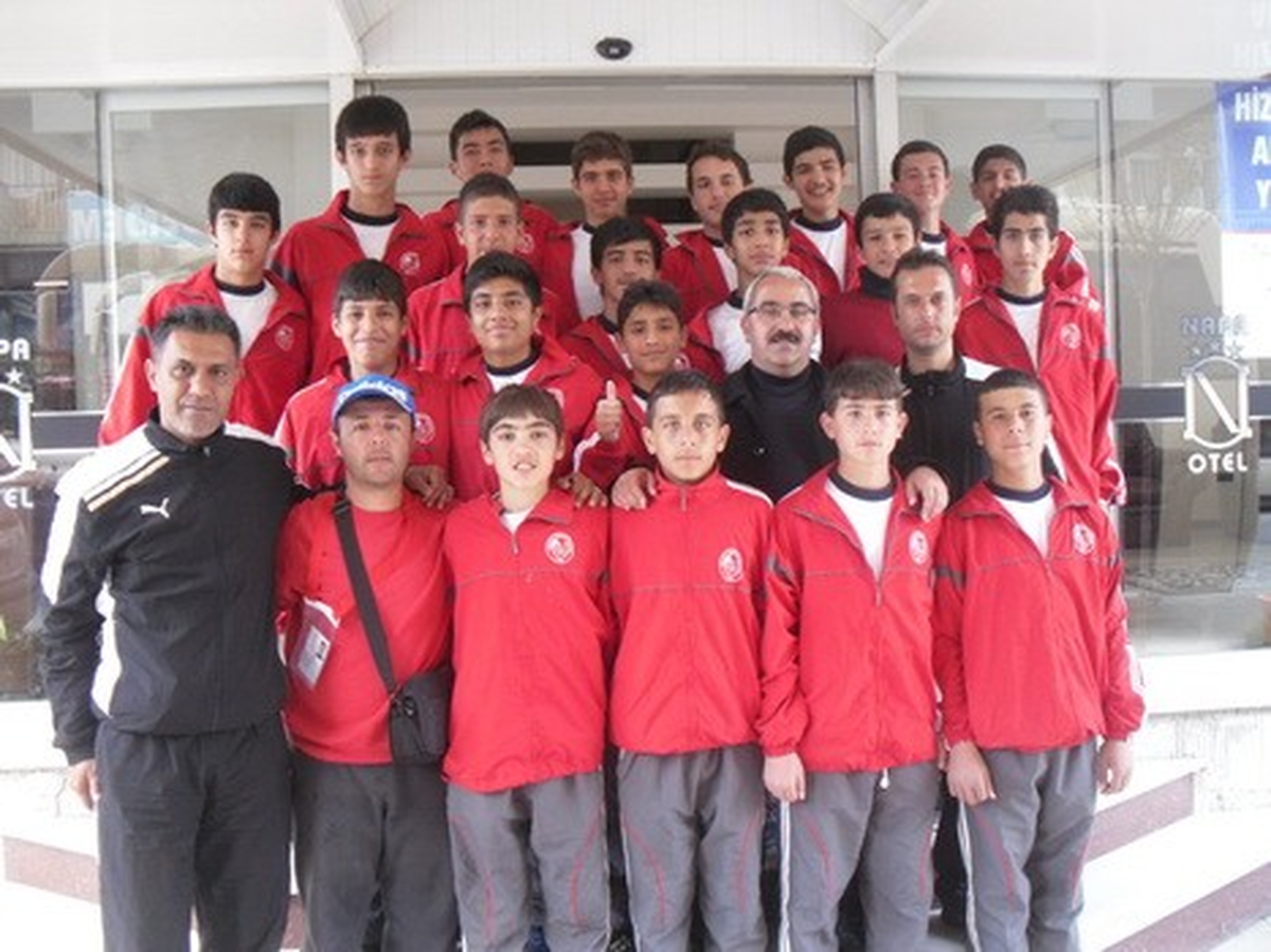 Salihli Belediyespor U-15 Takımı, Türkiye Şampiyonası 2. Kademeye Yükseldi