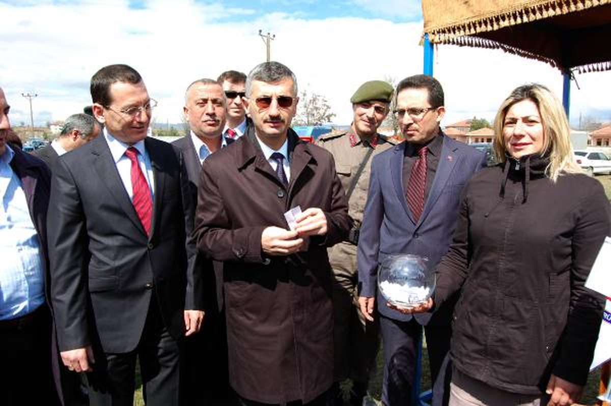 Köylülere Küçükbaş Hayvan Dağıtıldı