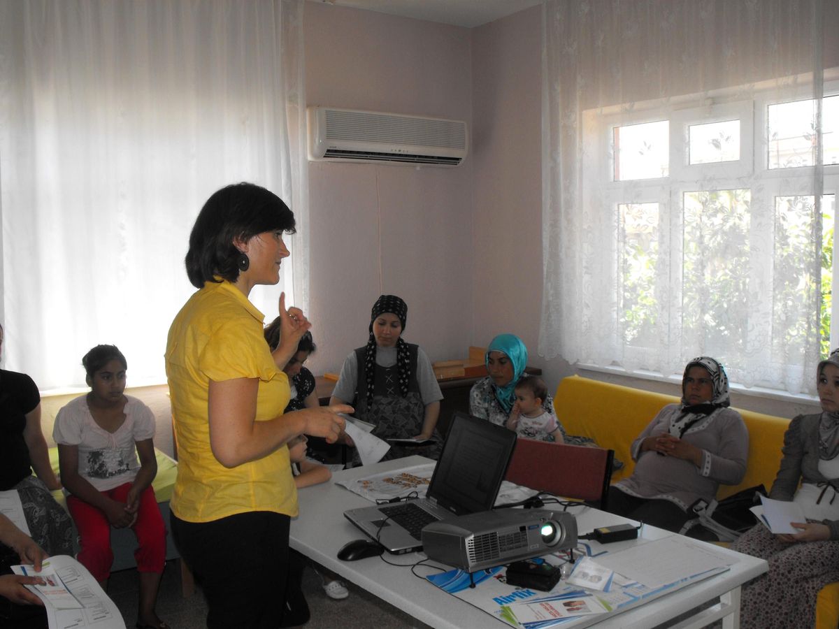 Taşucu\'nda Dengeli Beslenme Anlatıldı