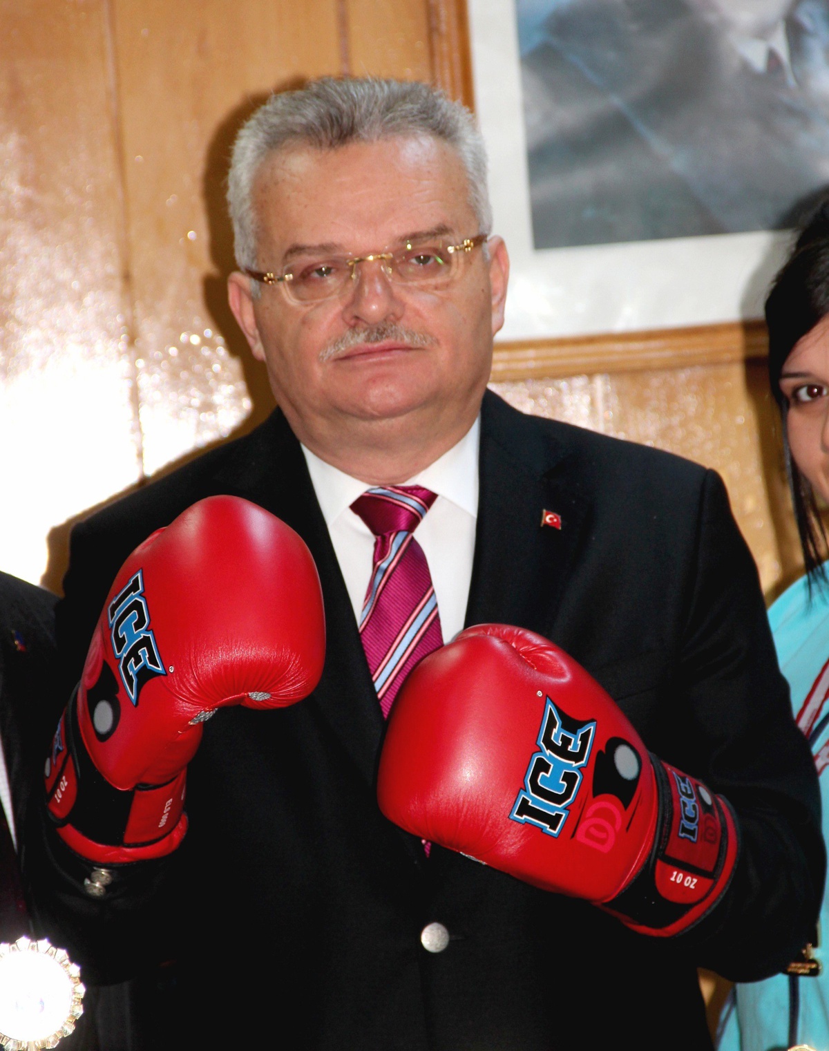 Vali Vandettin Özcan Başarılı Sporcuları Kabul Etti