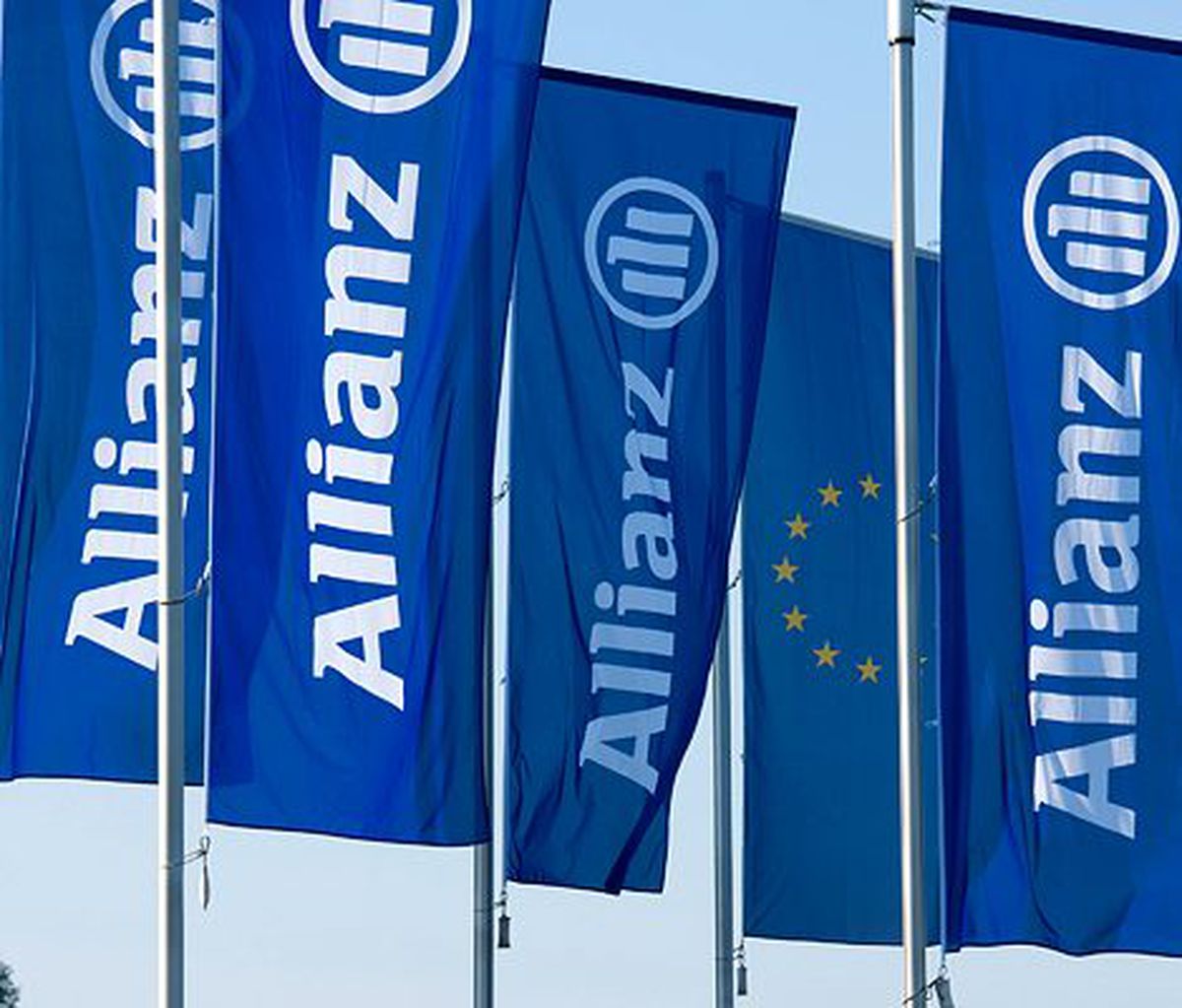 Yapı Kredi, Allianz ile El Sıkıştı