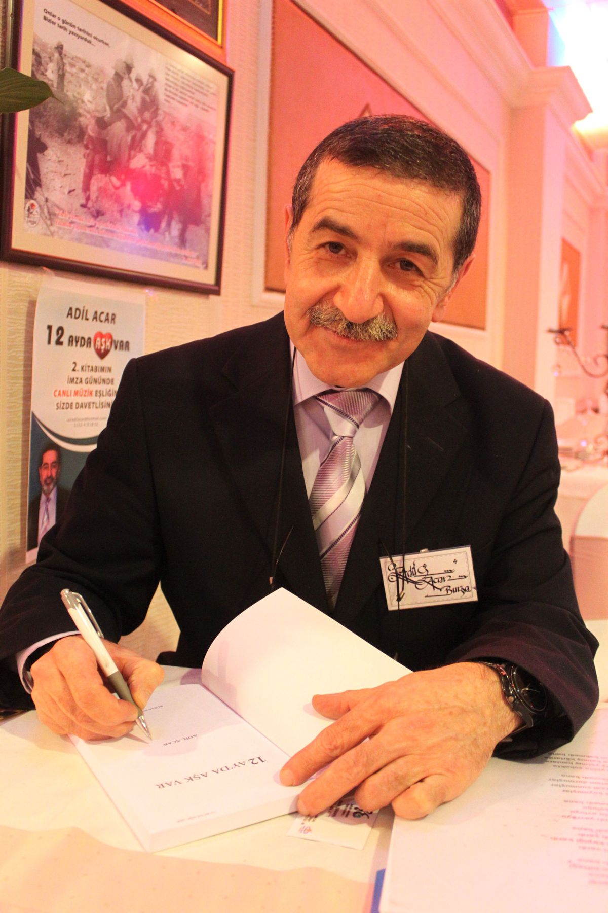 54 Yıllık Hayatı Kitap Oldu