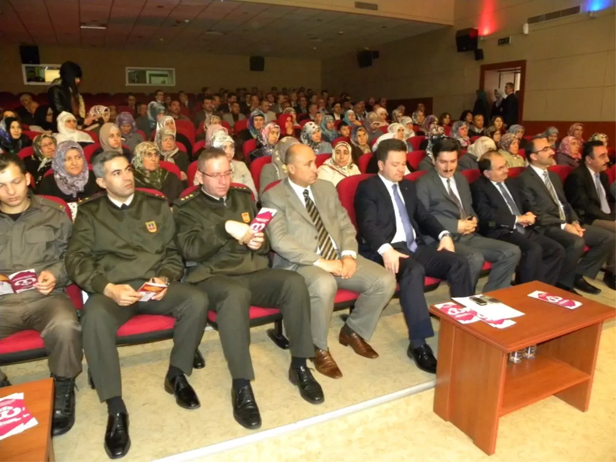 Aile ve Sosyal Politikalar İl Müdürü Süleyman Karadeli