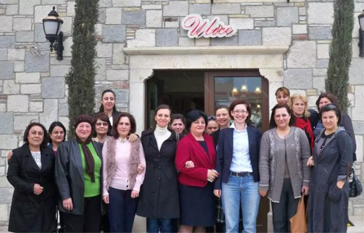 AK Parti İl Kadın Kolları\'ndan, Urla Kadın Kolları\'na Tam Destek