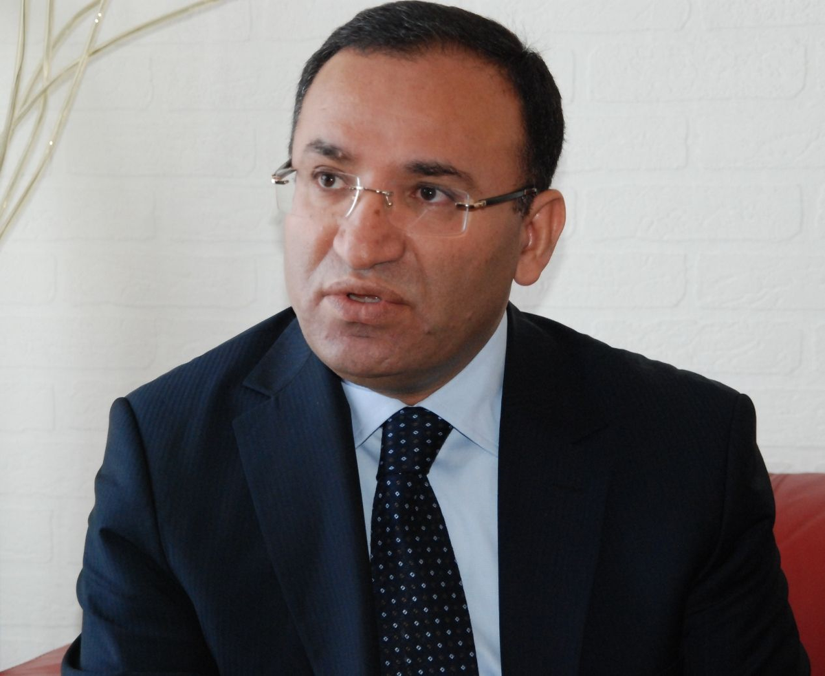 Başbakan Yardımcısı Bozdağ: " Bu Noktada Bir Yasal Düzenleme İhtiyacı Gözükmüyor"