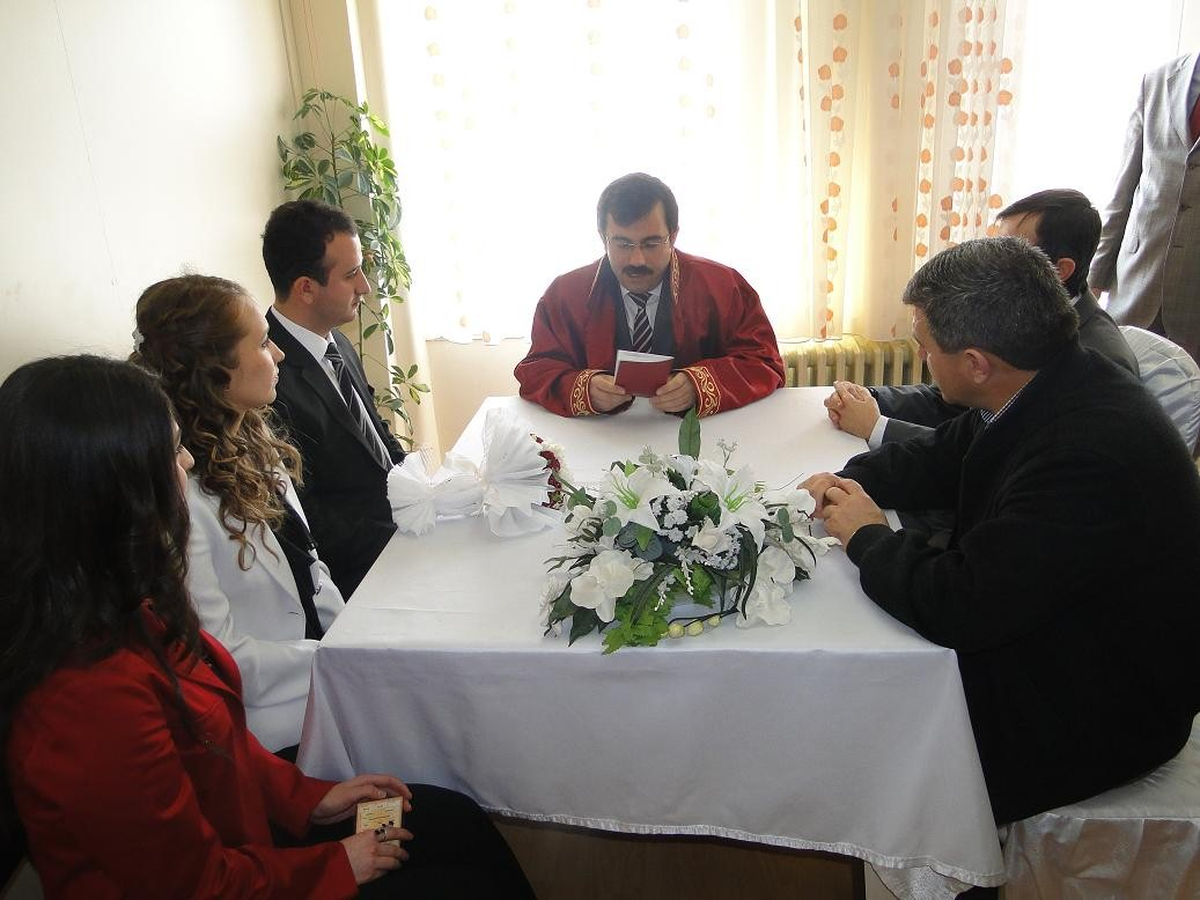 Başkan Uzunkaya Nikah Kıydı