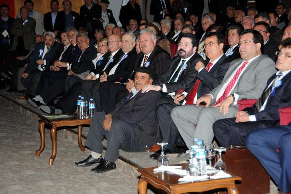 Baykal: CHP Türkiye\'ye Sahip Çıkacak\'