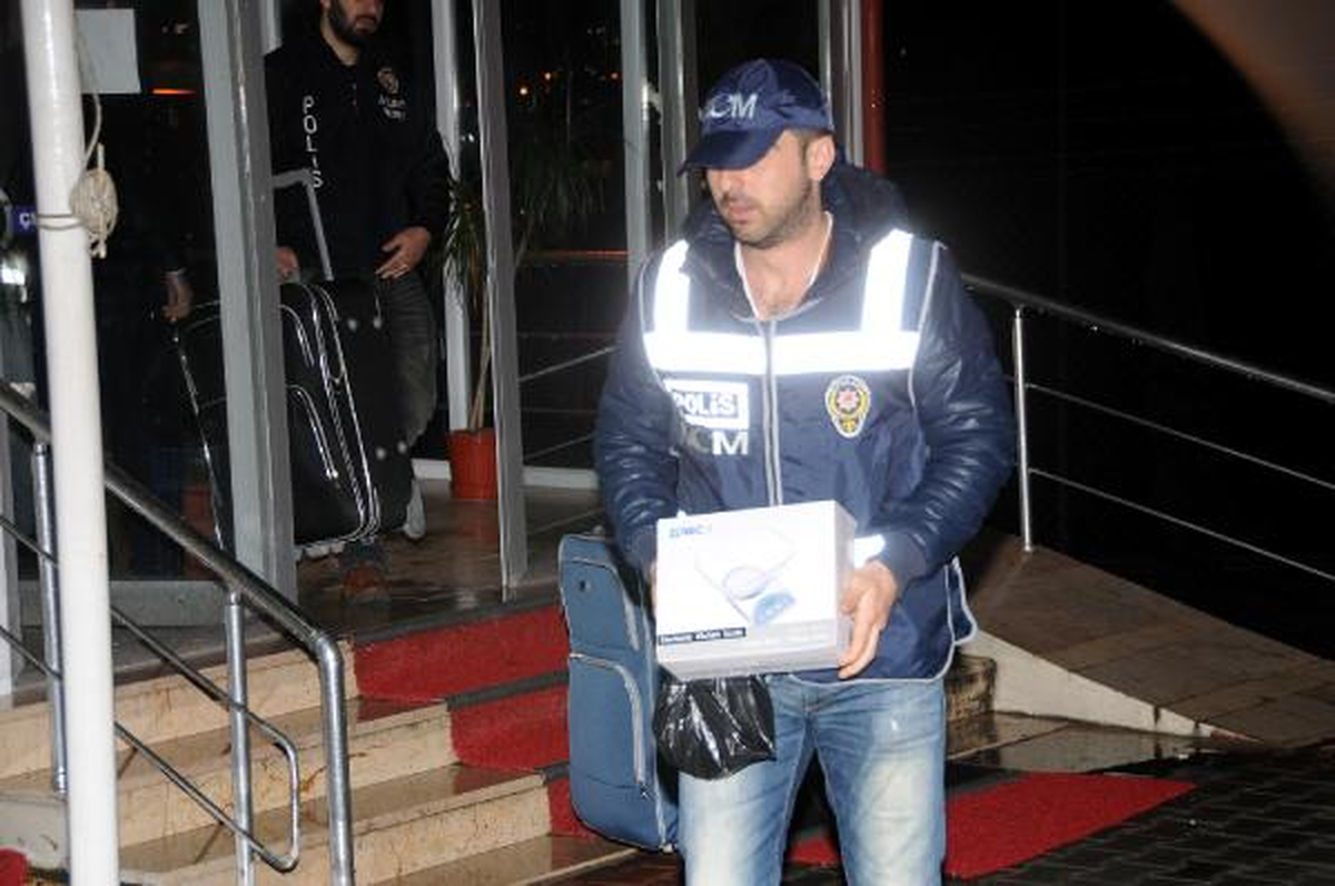 Esrarı Turşu Bidonunda Sakladılar