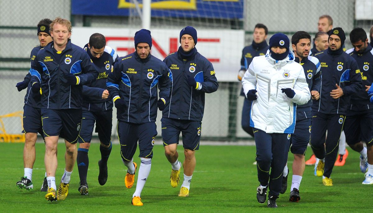 F.Bahçe Akhisar\'a Hazırlanıyor