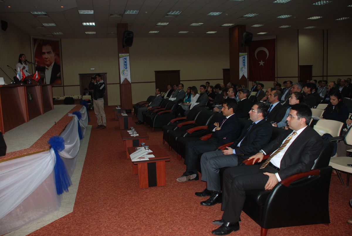 Geka 2013 Yılı Teknik Destek ve Doğrudan Faaliyet Desteği Bilgilendirme Toplantısı Yapıldı