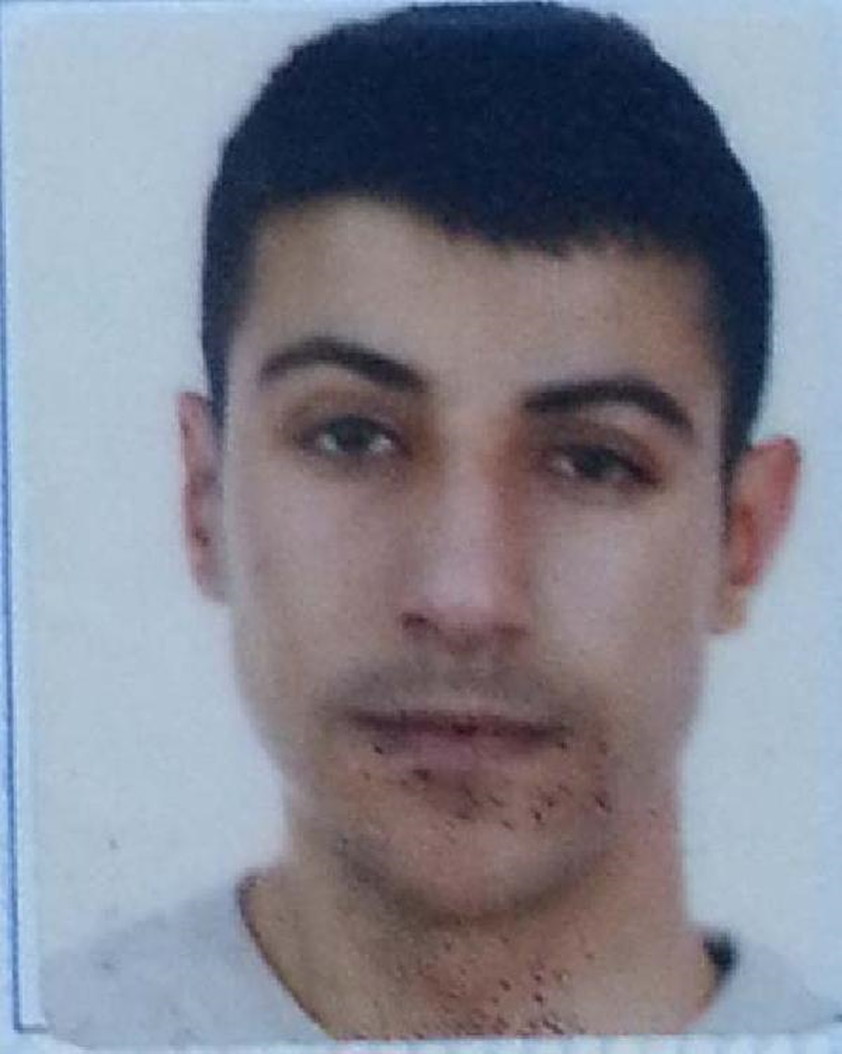 Genç, Evinde Ağır Yaralı Bulundu